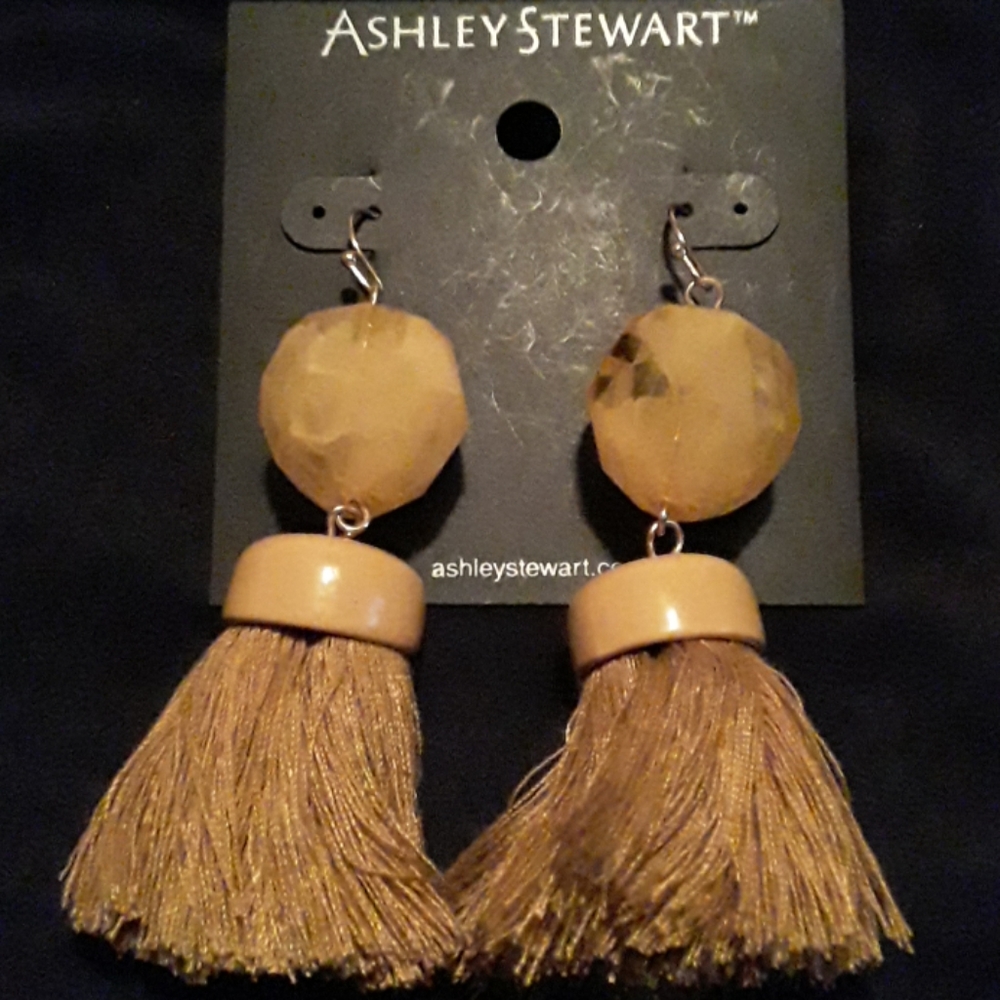 Women's NWT Ashley Stewart Earrings